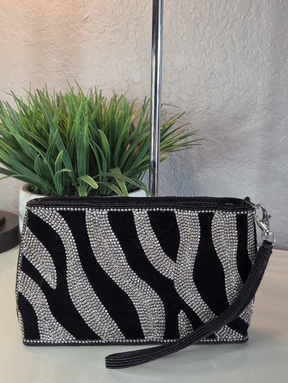 Mary Frances Beaded Wristlet
